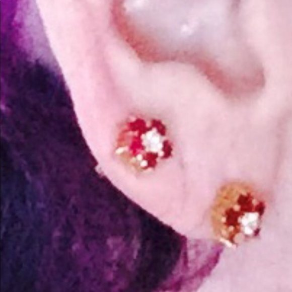 Ruby and diamond pierced earrings - Picture 2 of 8